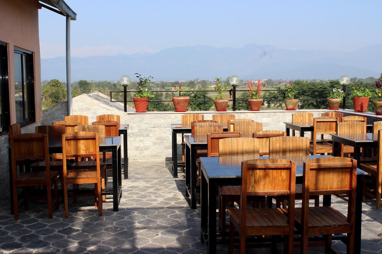 Sweet Home Chitwan Exterior photo